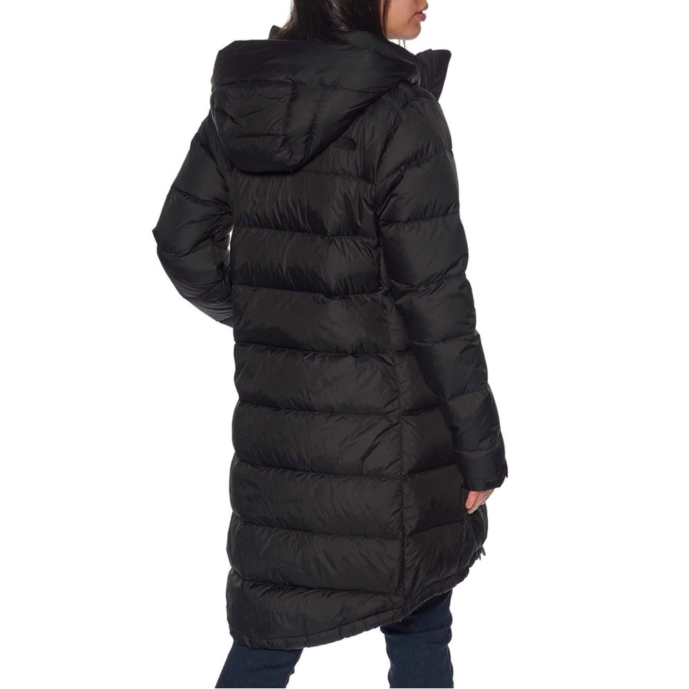 The North Face Women's Metropolis Parka III with drop-tail hem